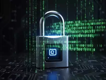 A digital padlock being bypassed by green binary code, symbolizing a security exploit on an encrypted system. - Foto: über boerse-global.de