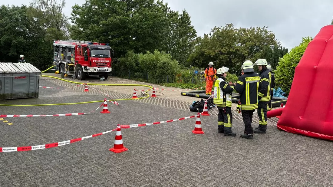 FW Schalksmühle: Gefahrstoffeinsatz am Gewerbering - Bild: presseportal.de