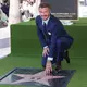 David Beckham freute sich über seinen Stern. - Bild: Chris Pizzello/Invision/AP/dpa