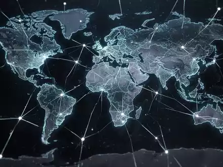 An abstract digital representation of a global network outage, with broken lines and disconnected nodes over a dark, glowing world map. - Foto: über boerse-global.de