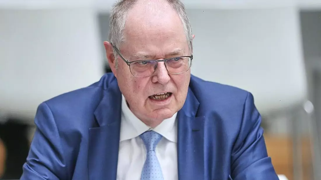 Steinbrück will Bedingungen für Ende von Brandmauer zur AfD
