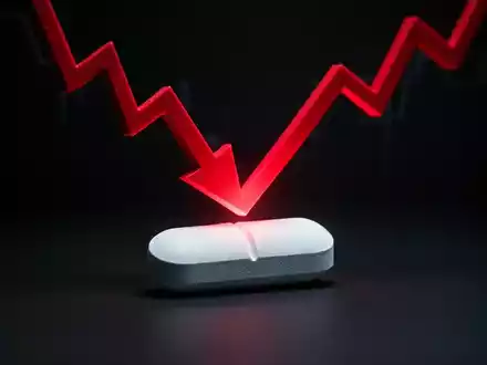 Roter, abwärts gerichteter Pfeil durchdringt eine stilisierte pharmazeutische Pille, Symbol für Aktienrückgang im Gesundheitswesen. - Foto: über boerse-global.de
