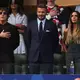 Tom Cruise, David Beckham und seine Frau Victoria Beckham zählten zu den Promis auf den Tribünen. - Bild: Andre Penner/AP/dpa