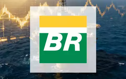 Eine Nahaufnahme einer modernen Ölbohrplattform auf See mit einem subtilen goldenen Schein eines Finanzdiagramms im Hintergrund. - Foto: über boerse-global.de