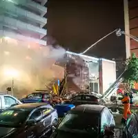 400 Anwohner mussten nach der heftigen Explosion ihre Wohnungen verlassen. - Foto: Josh Walet/ANP/dpa