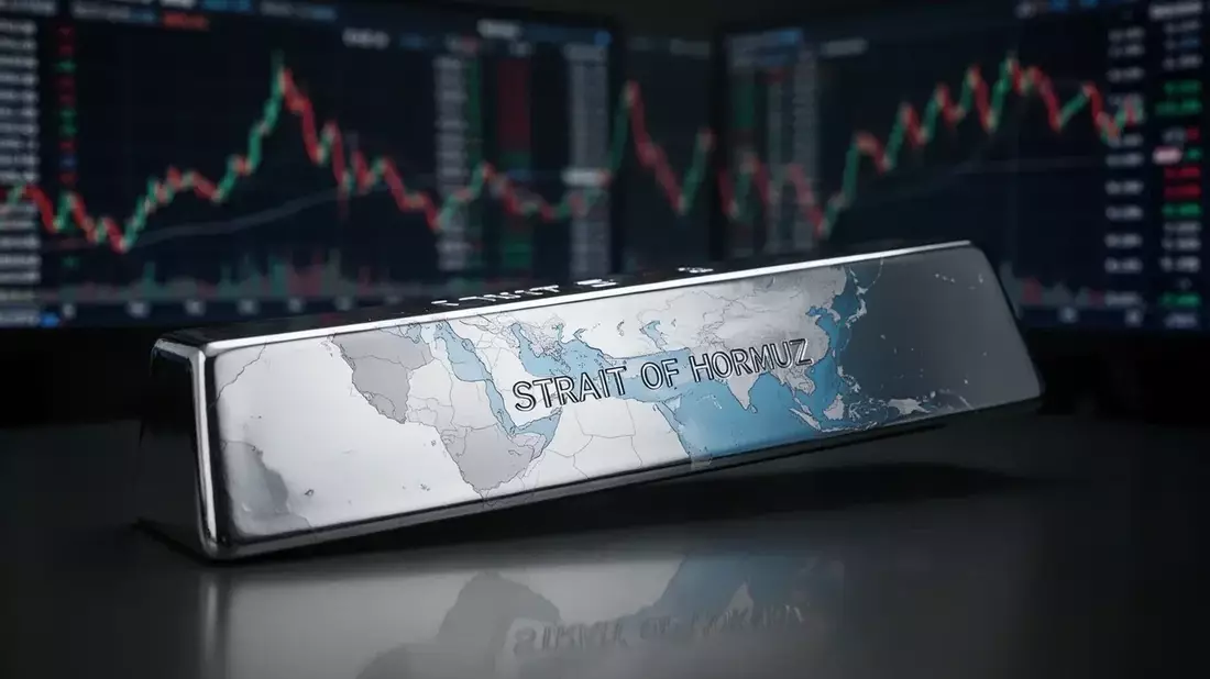 Silver Plunges 24% in Five Weeks: Fed Rate Fears and Solar Demand Shift