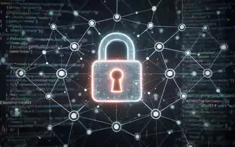 Ein stilisiertes, leuchtendes Vorhängeschloss-Symbol über einem digitalen Netzwerk von verbundenen Knoten, das Datensicherheit und Compliance darstellt. - Foto: über boerse-global.de