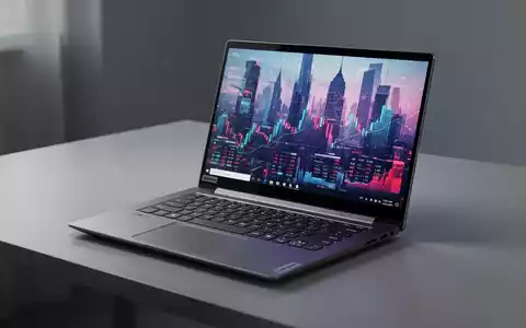 A sleek, modern Lenovo laptop open on a minimalist desk, displaying a vibrant screen with abstract financial data. - Foto: über boerse-global.de