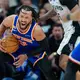 Jalen Brunson und die Knicks hatten wieder keine gute erste Halbzeit und kamen dann zurück ins Spiel. - Bild: Ross D. Franklin/AP/dpa