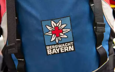 Als die Bergwacht am Unfallort eintraf, war der junge Mann bereits tot. (Symbolbild) - Foto: Sven Hoppe/dpa