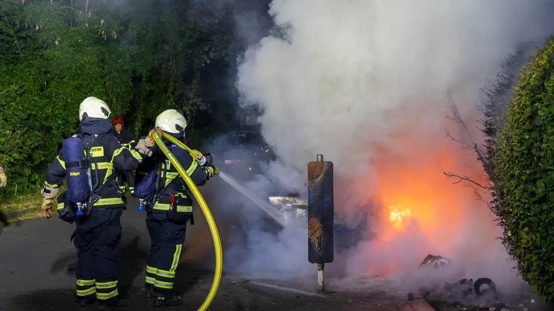 FW-MK: PKW-Brand am Griesenbrauck - Bild: presseportal.de