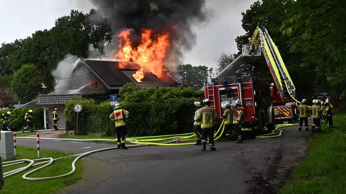 POL-ROW: POL-ROW: ++Fahrer unter Alkoholeinfluss gestoppt++Brand eines Einfamilienhauses++Einschleichdiebstahl in Hemslingen++Fahrraddieb gestellt - Bild: presseportal.de