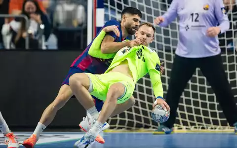 Welthandballer Mathias Gidsel traf gegen Barcelona erst nach 25 Minuten zum ersten Mal.  - Foto: Marius Becker/dpa