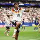 Der Shootingstar im deutschen WM-Team: Nathaniel Brown.  - Bild: Christian Charisius/dpa