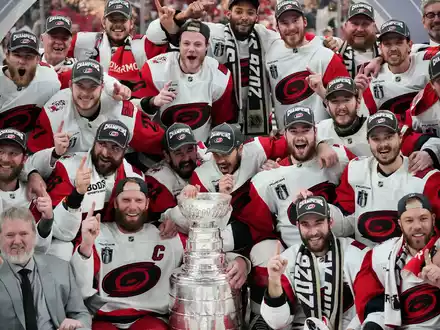 Die Hurricanes präsentierten sich als echtes Team. - Foto: John Locher/AP/dpa