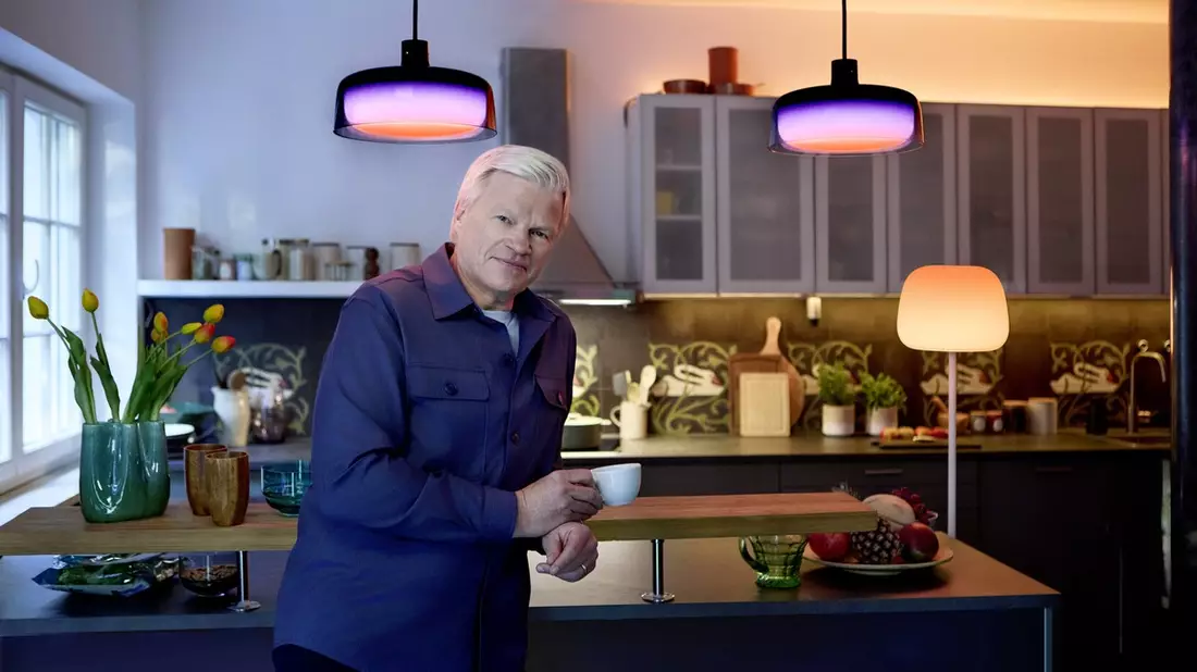 Welttorhüter Oliver Kahn und Govee bringen präzises Smart Lighting zu deutschen Fußballfans - Bild: presseportal.de
