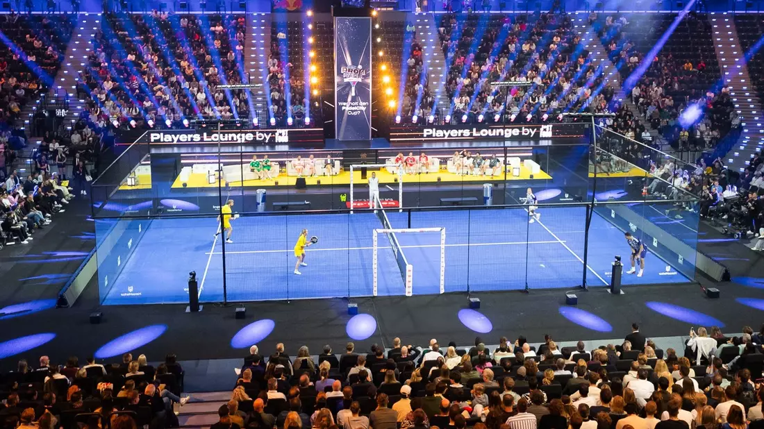 Aufschlag Ruhrgebiet! ProSieben zeigt die Promi Padel WM live aus der Arena Oberhausen - Bild: Joyn/Benedikt Müller, presseportal.de