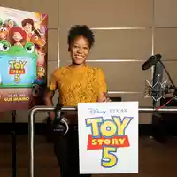 Cristina goes Hollywood: Radio TEDDY-Moderatorin spricht Rolle in Disney-Pixars Toy Story 5 / Aus einer Morgenshow-Idee wird ein Disney-Abenteuer auf der großen Kinoleinwand - Foto: presseportal.de