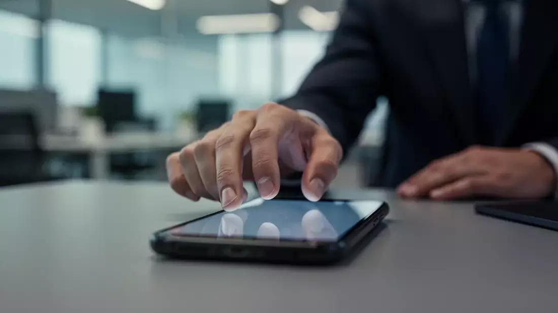 Digitale Dauerbelastung: Neue Studien zu Technologie-Overload 2026