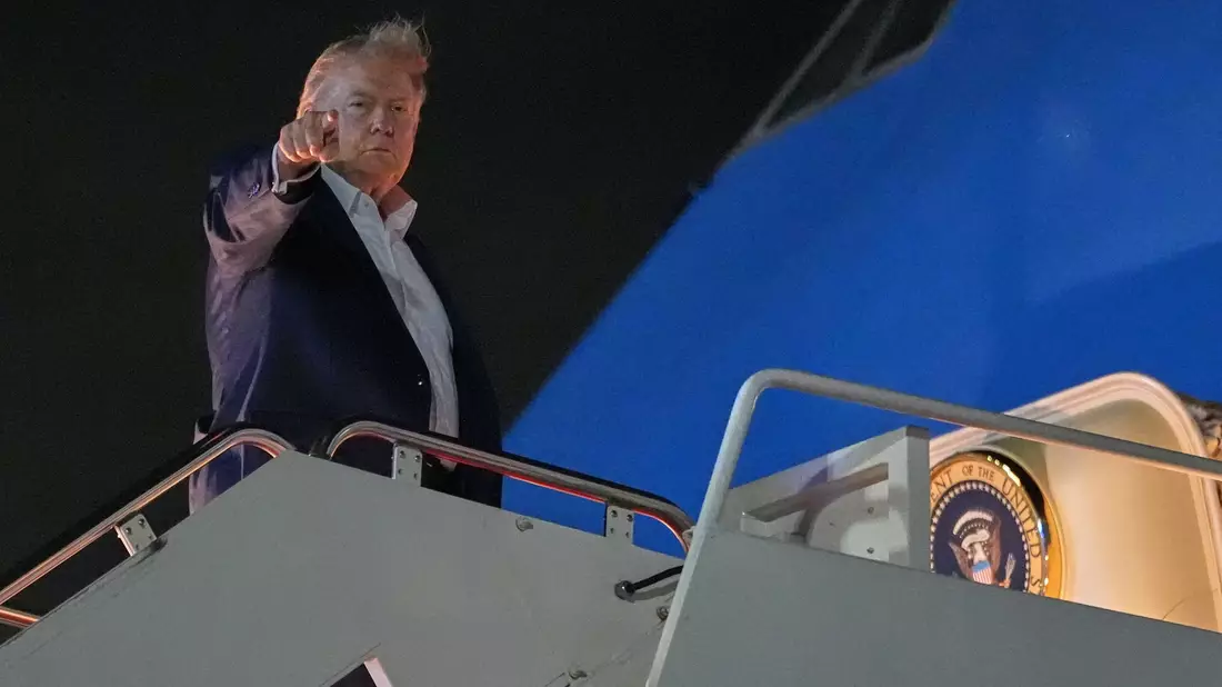 Trump bringt die Einigung auf ein Iran-Abkommen mit zum Gipfel. - Bild: Julia Demaree Nikhinson/AP/dpa
