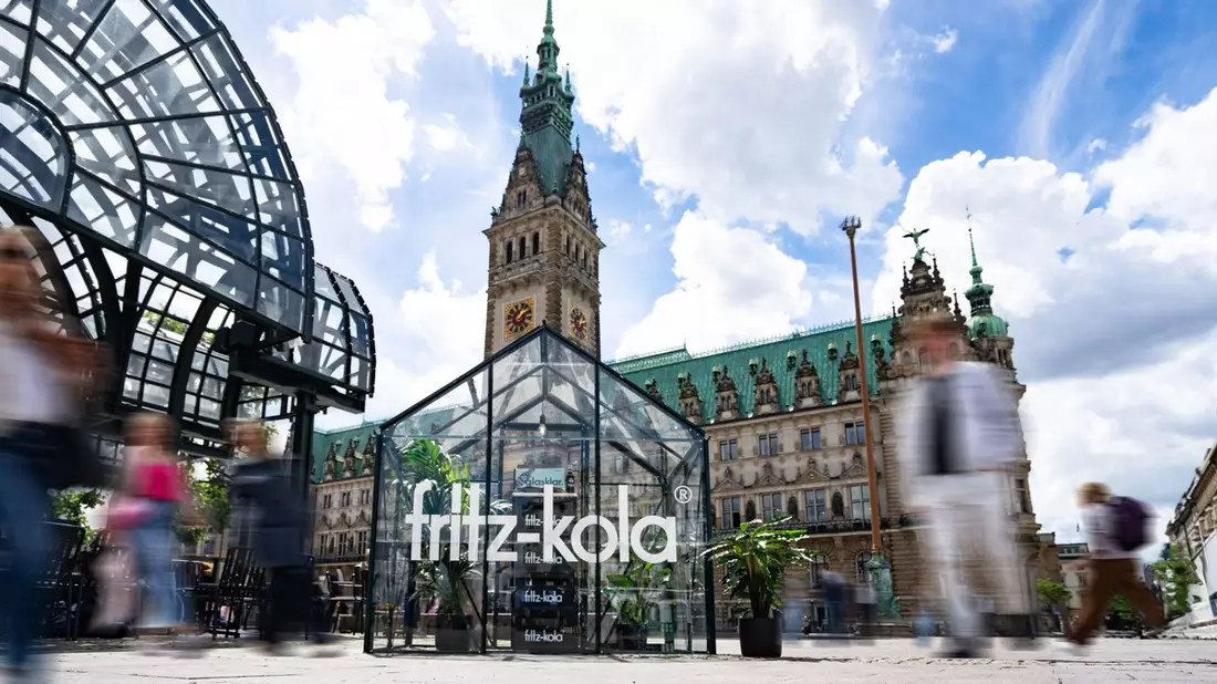 glasklar. unser transparentester nachhaltigkeitsbericht. / fritz-kola veröffentlicht neuen bericht 2025 nach vsme-standard - Bild: presseportal.de