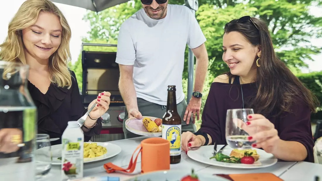 Sommerlaune statt Kostenfalle: Jeder zweite Deutsche gibt im Sommer mehr aus als geplant - Joybuy startet Summer Black Friday - Bild: presseportal.de