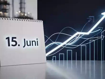 Ein Kalenderblatt mit dem 15. Juni, daneben ein stilisierter Aktienkurs und eine verschwommene Industrieanlage im Hintergrund. - Foto: über boerse-global.de