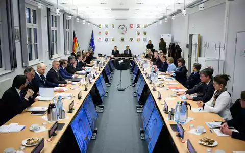Das Gemeinsame Terrorismusabwehrzentrum ist eine Plattform für den Austausch zu Fragen, die den islamistischen Terrorismus betreffen. (Archivfoto)  - Foto: Bernd von Jutrczenka/dpa