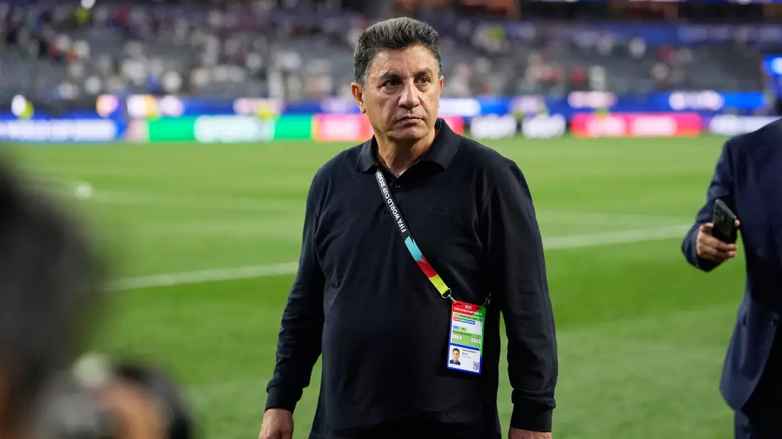 Trainer Ghalenoei findet, seine Mannschaft wird bei der WM unterdrückt. - Bild: Mark J. Terrill/AP/dpa