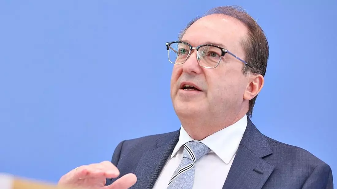 Dobrindt eröffnet neues Zentrum zur Abwehr hybrider Bedrohungen