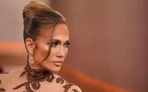 US-Sängerin Jennifer Lopez hat eigenen Worten zufolge nach ihrer Scheidung von Schauspieler Ben Affleck viel über sich selbst nachgedacht. (Archivbild) - Foto: Jordan Strauss/Invision/dpa