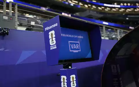 Hisense RGB MiniLED unterstützt VAR-Einsätze bei der FIFA WM 2026 - Foto: presseportal.de