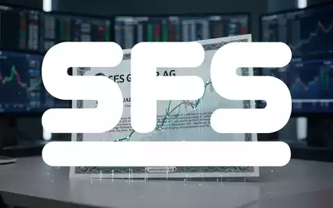 Modernes Heimbüro mit Monitoren und Aktienindizes. - Foto: über boerse-global.de