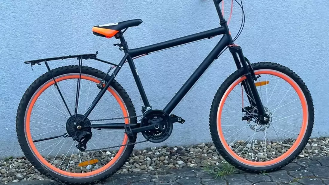 POL-EL: Lingen - Schwarz-orangenes Fahrrad sichergestellt - Eigentümer gesucht - Bild: presseportal.de