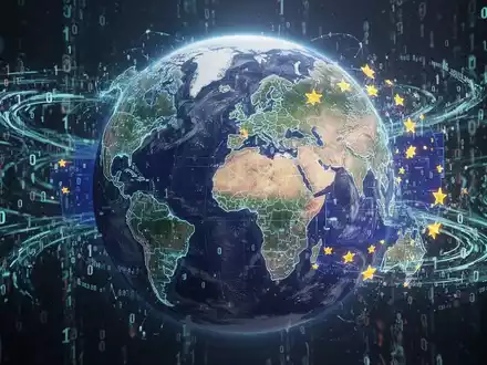 Digital representation of Earth with data flows, symbolizing global AI export controls and international policy discussions between the US and EU. - Foto: über boerse-global.de