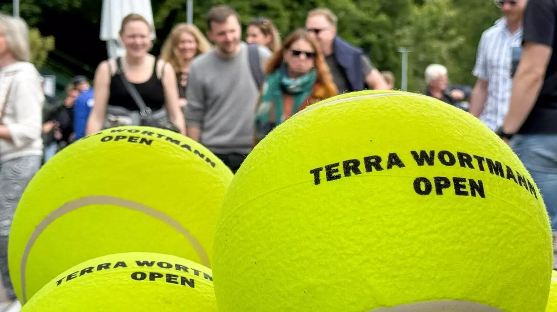 Die Terra Wortmann Open in Halle sind am Montag gestartet. - Bild: Friso Gentsch/dpa
