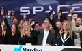 Manager von SpaceX läuteten das Börsendebüt an der Technologiebörse Nasdaq ein. (Archivbild) - Foto: Frank Franklin II/AP/dpa