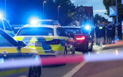 Nach den Schüssen auf einen Polizisten in Göttingen wurde nach dem mutmaßlichen Täter gesucht - nun hat sich der 16-Jährige der Polizei gestellt. - Foto: Stefan Rampfel/dpa