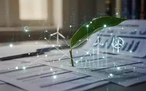 Abstrakte Darstellung von ESG-Anforderungen für Kreditinstitute: Digitales Interface mit Umwelt-Symbolen vor Finanzdokumenten. - Foto: über boerse-global.de
