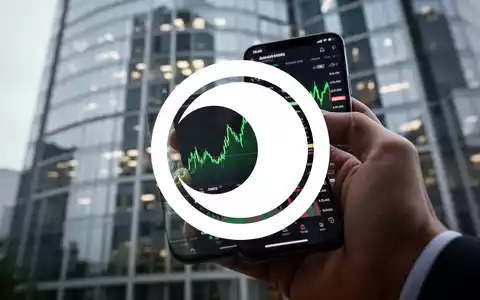 Eine Hand hält ein Smartphone mit einer Börsen-App, die steigende Kurse anzeigt, im Hintergrund ein Bürogebäude. - Foto: über boerse-global.de
