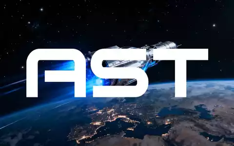 Ein futuristischer Satellit, der mit blau leuchtenden Triebwerken die Erde umkreist, vor einem sternenübersäten Weltraumhintergrund. - Foto: über boerse-global.de