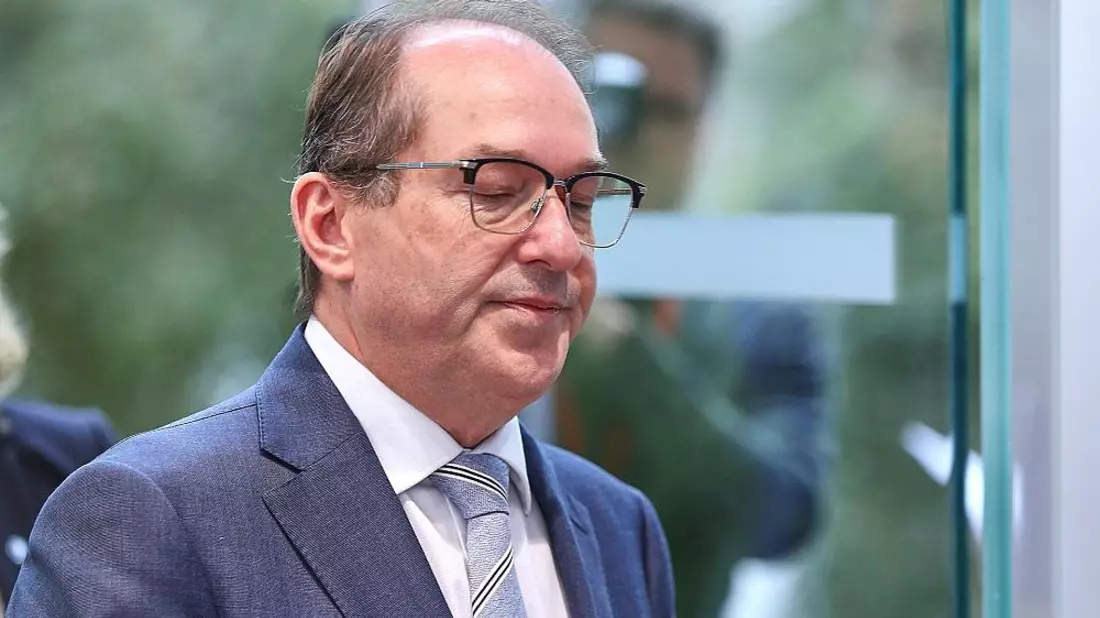 Dobrindt will Kürzung von Bürgergeld-Regelsatz