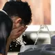 Mehr trinken als sonst ist Experten zufolge besonders während längerer Hitzewellen wichtig, da sonst Dehydration droht.  - Bild: Sebastian Kahnert/dpa