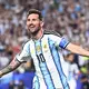 Messi zum ersten, Messi zum zweiten, Messi zum dritten: Der Superstar war nicht aufzuhalten. - Bild: Tom Weller/dpa