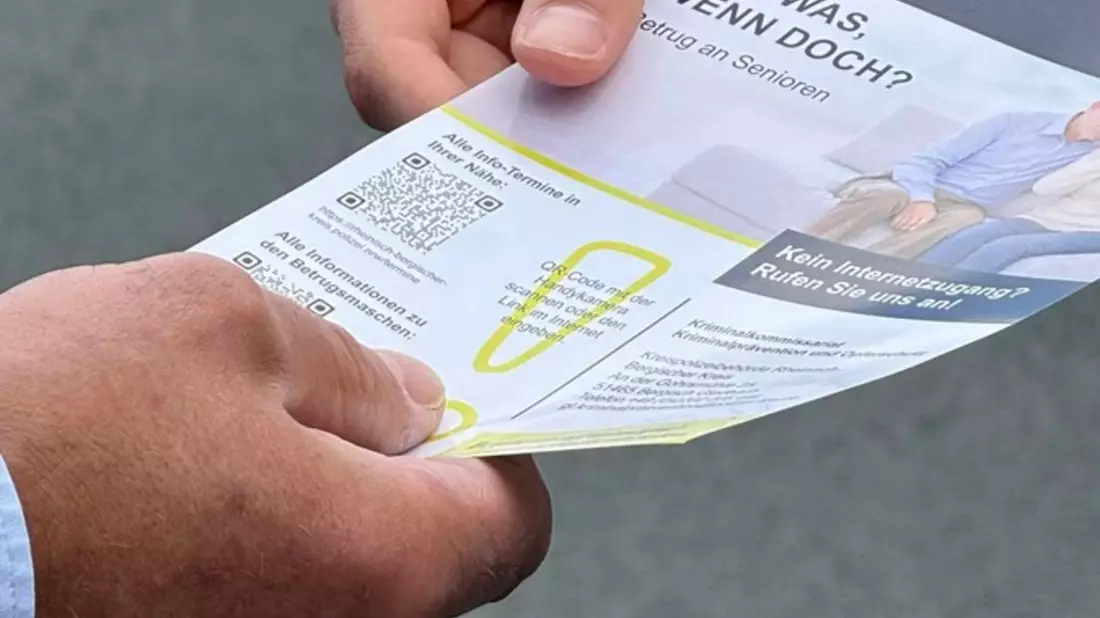 POL-RBK: Rheinisch-Bergischer Kreis: Neuer Flyer für ältere Menschen und ihre Angehörigen - Bild: presseportal.de