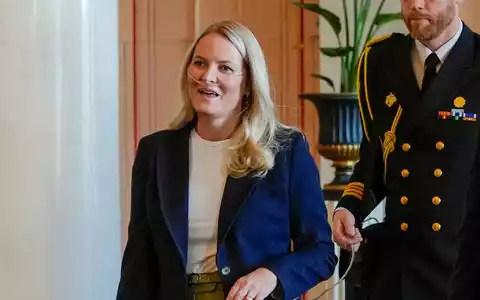 Die norwegische Kronprinzessin Mette-Marit leidet unter einer schweren Lungenfibrose. (Archivbild) - Foto: Lise Åserud/NTB Pool/dpa