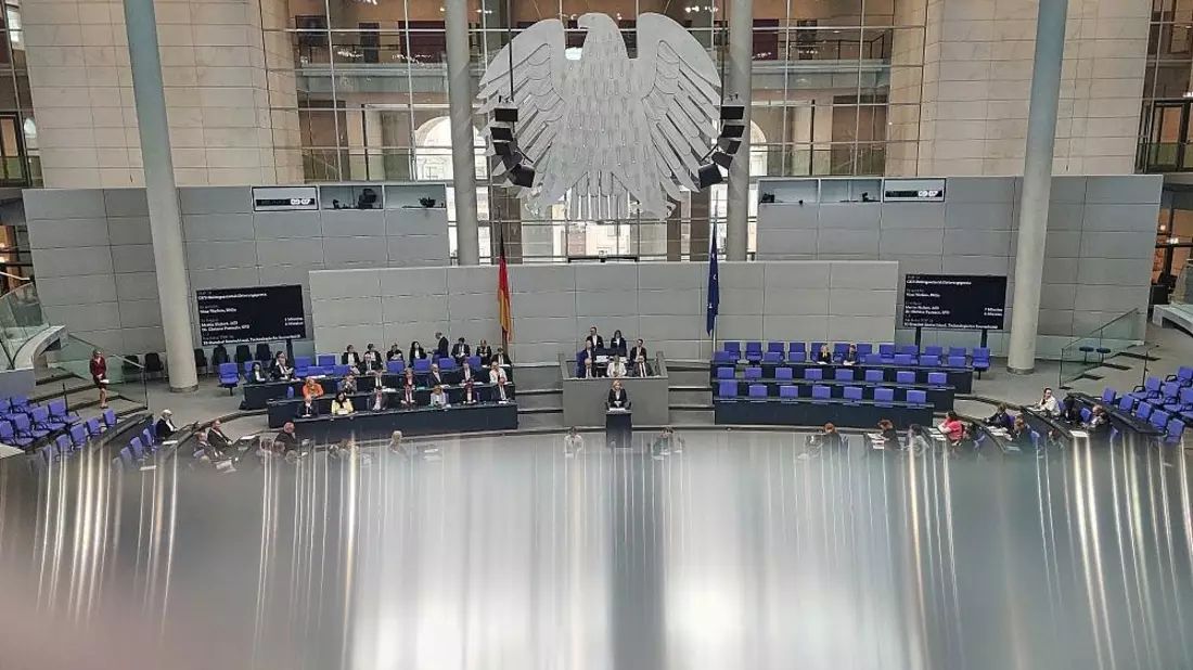 SPD: Schnelle Bundestagsentscheidung zu Hormus-Einsatz möglich