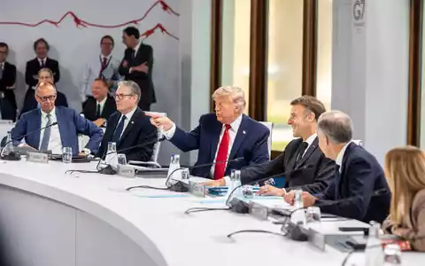 Die G7-Staaten wollen weniger abhängig von China werden.  - Foto: Michael Kappeler/dpa-Pool/dpa