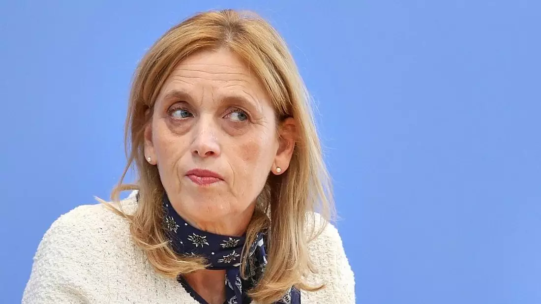 SPD kritisiert Prien wegen Umbau von Demokratie leben