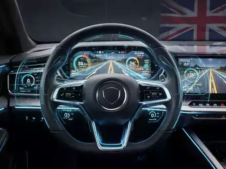 A futuristic steering wheel with digital screens and holographic projections, symbolizing automated vehicle safety regulations in the UK. - Foto: über boerse-global.de
